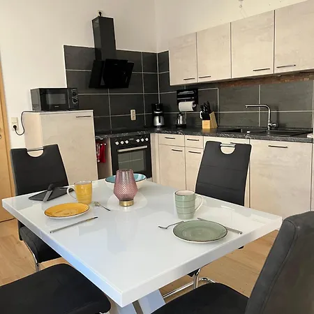 شقة Ferienwohnung Lengenfeld *