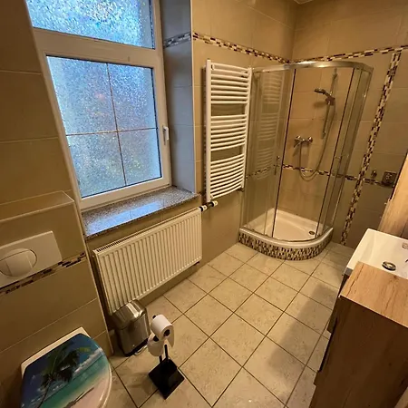 Ferienwohnung Lengenfeld شقة *